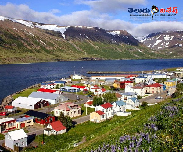 Photo 7of 9 | happy countries | happy countries | ఐస్ ల్యాండ్ (Iceland)