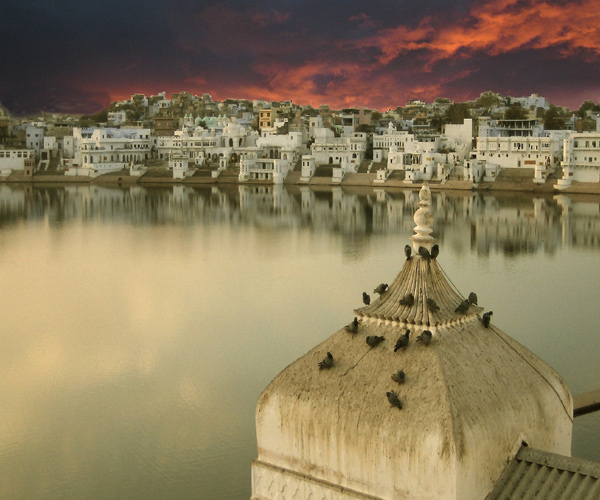 indian tourism | Photo 2of 10 | the beautiful places in india | పుష్కర్ సరస్సు