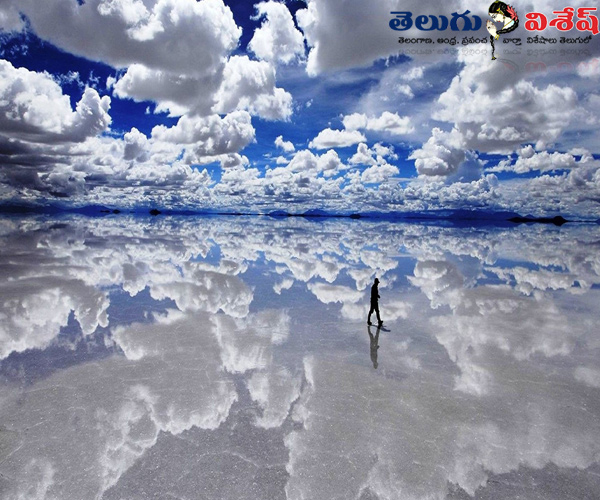 సాలార్ దె యూనీ (Salar de Uyuni) | Photo 4of 8 | icelands in world | Mesmerizing Places