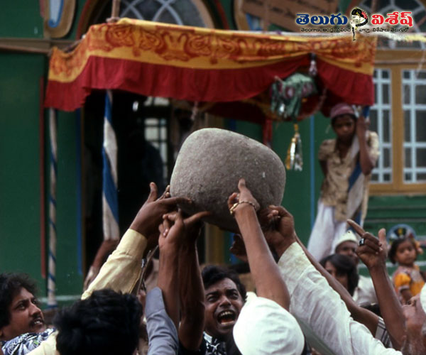 mystery of temples | కమర్ అలీ దర్వేష్ దర్గా | Photo 5of 9 | historical temples