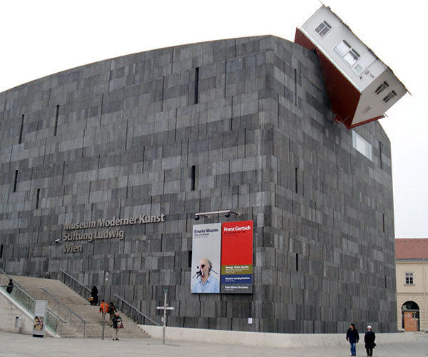 peculiar manufacturer buildings | peculiar buildings | హౌజ్ ఎటాక్ (House Attack (Vienna, Austria)) | Photo 9of 11