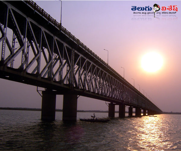 railway bridges | Photo of 0 | vembanad bridge | గోదావరి ఆర్చి బ్రిడ్జి
