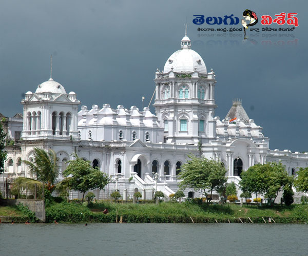 indian kingdoms | indian palaces details | Photo 1of 9 | ఉజ్జయంత ప్యాలెస్ (Ujjayanta Palace)
