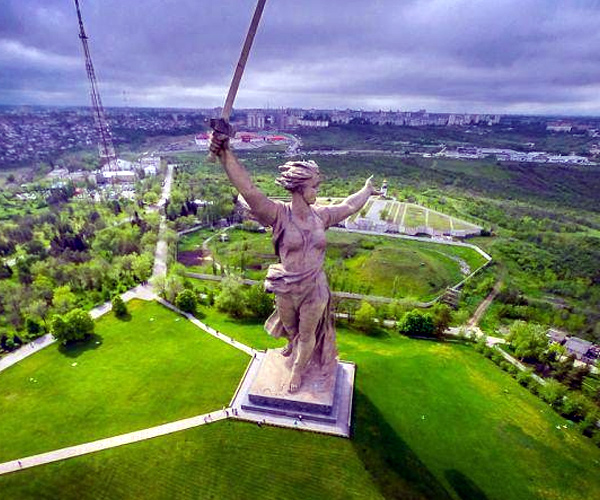 ద మదర్ ల్యాండ్ కాల్స్ (The Motherland Calls) | the best statues | Photo 3of 9 | the best statues