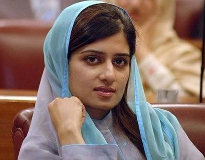 Hina Rabbani Khar not to quit, clarifies Pak