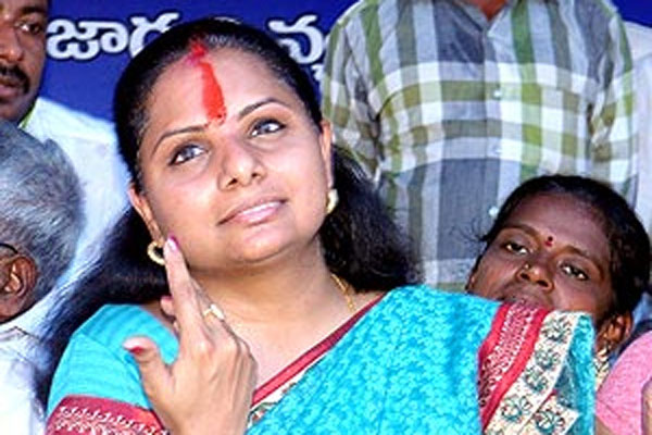 Telangana Kavitha Targets Madhu Yashki's Constituency