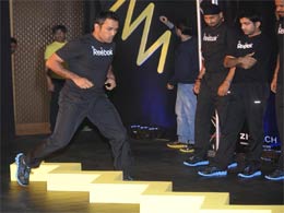 Dhoni pads up to get into fitness business, to set up 200 gyms