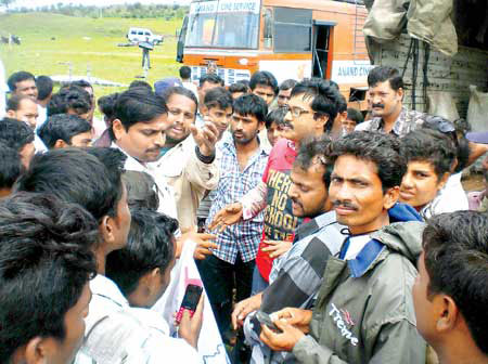 Sunil faces Telangana ire once again