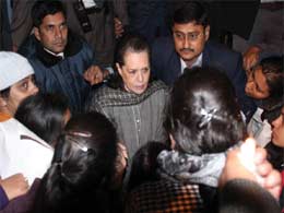 sonia gandhi promises quick justice in delhi gang-rape case