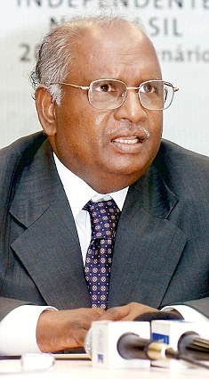 Former Chief Justice faces Supreme Court heat over corruption charges