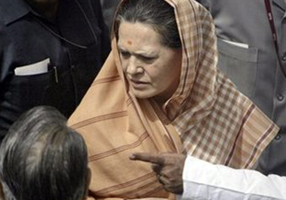 sonia said sorry for delayed submission of party suggestions on changing anti-rape laws: justice verma