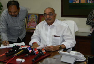 Minister Ram Reddy Venkat Reddy 