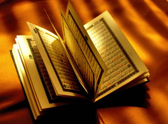 Boy sets record by reciting Quran in 12 hours