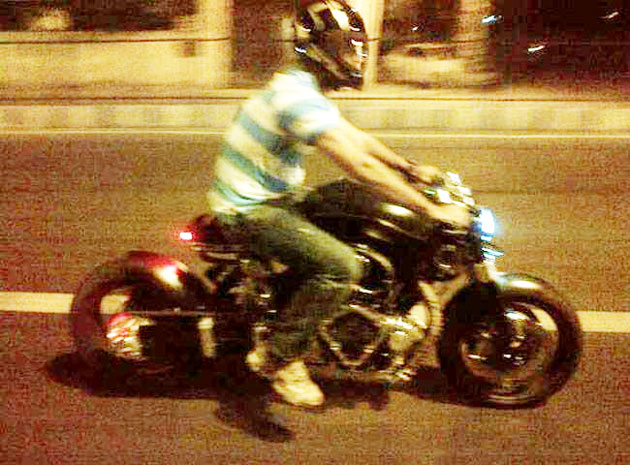  Dhoni's first ride on the Hellcat bike 