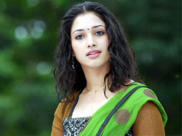 Tamanna to play Sridevi's role in Himmatwala remake