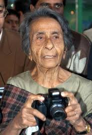 Photographer Homai Vyarawalla passes away 