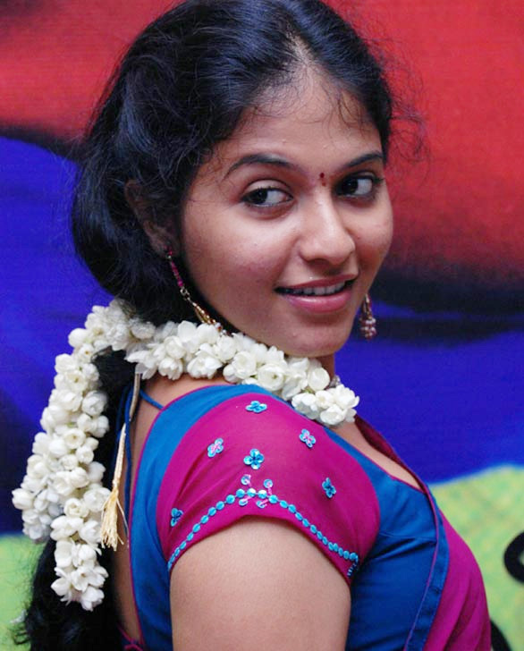 actress anjali new offer in hero venkatesh
