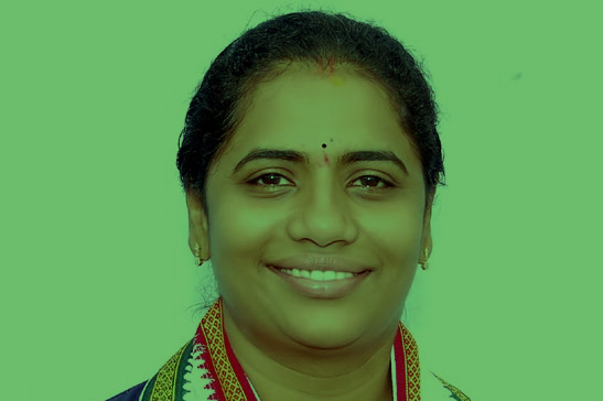 kcr daughter kavitha vs ponnala vaishali