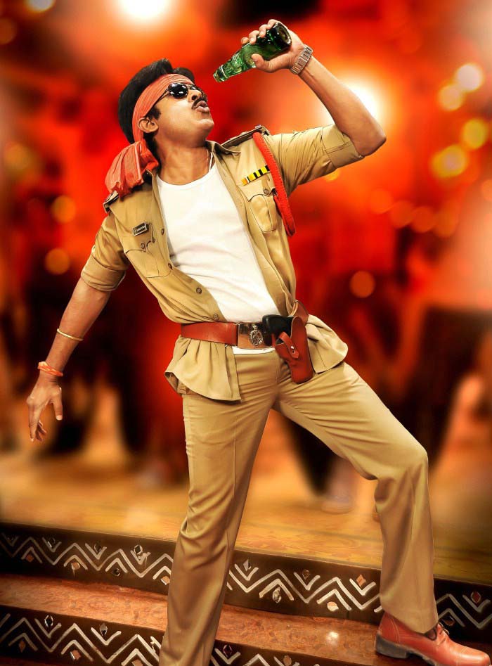 gabbar-singh-kevvu-keka-item-song-hot-stills-pics-photo-gallery-2