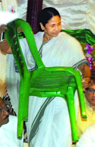Be prepared for early LS polls, Mamata tells party