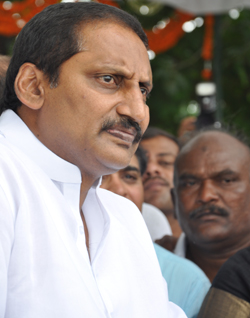 CM Kiran kumar reddy fire on Y S Jagan