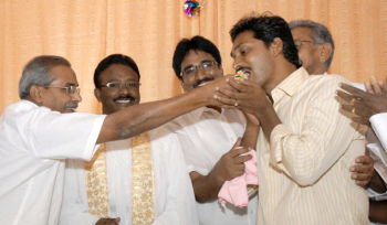 Viveka likely to meet Jagan, buzz in kadapa