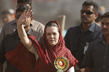 Sonia Gandhi snubs PA Sangma, refuses to meet him
