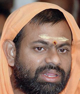 Swami Paripoornananda demands