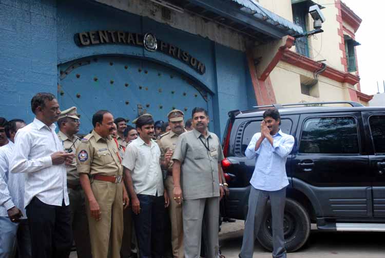 ys jagan new record in chanchalguda jail 
