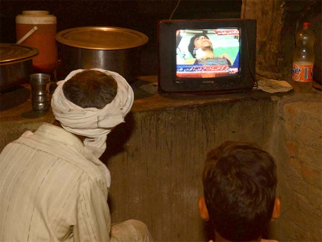 Pakistan government bans media from entering Kasab's village