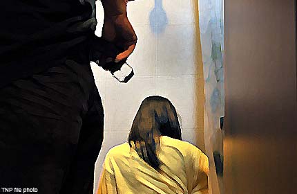 police constable's rape attempt in bellampalli
