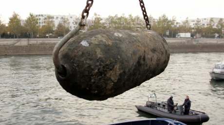 Unexploded WWII bomb closes Japan airport