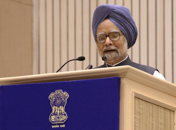 Terror groups will try to use sea route to enter India: Manmohan 