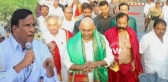 Gali muddu fire on congress party and ysrcp