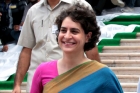 Priyanka gandhi keen on contesting against modi