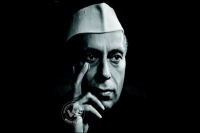 Pandit jawaharlal nehru biography india prime minister freedom fighters