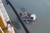 32 killed as bus falls off bridge into river in rajasthan