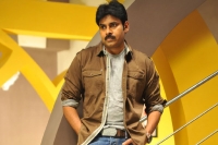 Pawan kalyan says no to kaththi telugu remake