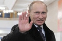 Vladimir putin reappears in public after 10 day absence