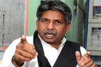 Mandakrishna madiga lashes on chandrababu