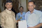 Tdp naidu writes letter to governor over threat from gangireddy
