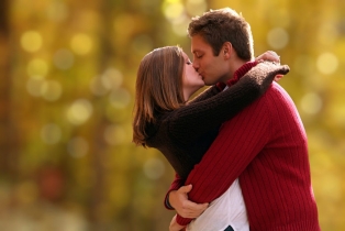 Romance Tips For Husband Wife To Get Full Satisfaction In Bedroom : Advisors Giving Some Romance Tips For Husband Wife To Get Full Satisfaction In Bedroom.