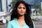 Anushka shetty comments on south industry heroes