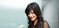Shruthi haasan admitted to apollo hospitals