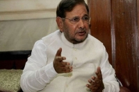 Sharad yadav refuses to apologise for appalling remarks draws bjp congress ire