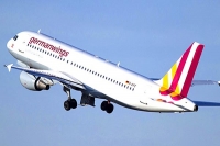 Germanwings plane crashes in southern french alps