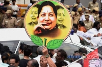 Aiadmk ministers hold late night meeting in chennai for merger