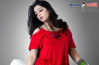 Charmme injured in jyothilakshmi shooting