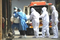 Coronavirus in india covid cases crosses 90 5 lakh mark toll surges near 1 32 lakh mark