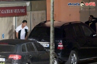 Cristiano ronaldo caught urinating in the street